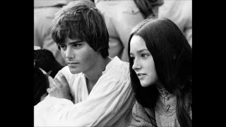 Leonard Whiting Sings "Romeo and Juliet"