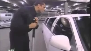 SD! 17 2 05 Batista destroys JBL's Limo - Vidéo Dailymotion.mp4