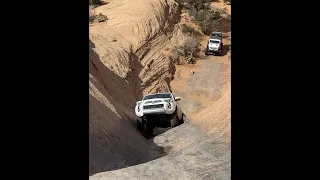 4Runner almost flips on Hells Gate, Moab Utah