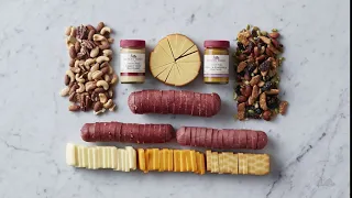 Hickory Farms | Signature Party Planner Gift Box :06