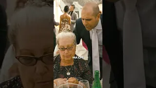 Checco e le previsioni del futuro della nonna! Scena tratta dal film Che bella giornata #checco