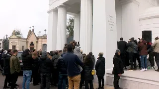 Despiden los restos de Silvina Luna en el Panteón de Actores del Cementerio de Chacarita