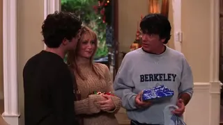 Ryan Hangs Up His Christmas Stocking - The O.C 1x13 Scene