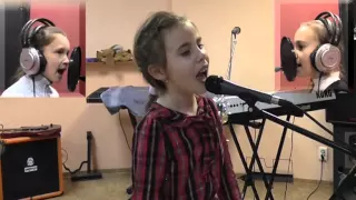Ксюша Шрубок (9 лет)  - ВИА "Алёнушка" - Совершите чудо (Екатеринбург 2014 г)