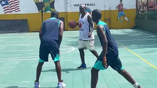 FORMER PRESIDENT GEORGE WEAH WITH SO MUCH SKILLS PLAYING BASKETBALL