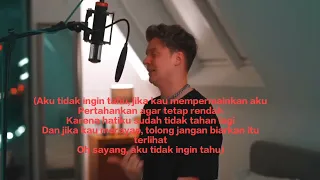 Terjemahan lirik "Creepin"