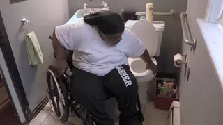 How I Transfer to the Toilet - Nakeitha Rose, T4 Complete Paraplegic from Connecticut, USA