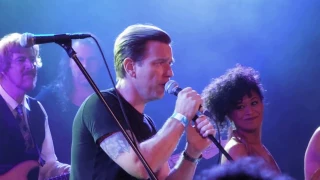 Heroes - Ewan McGregor sings Bowie at the Roxy 2/8/16