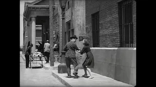 Charlie Chaplin | Funniest Paradise (Modern Times scene)