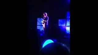 Ed sheeran- kiss me (live) philadelphia
