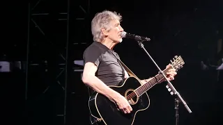 Roger Waters with AMAZING AUDIENCE CHOIR - Wish You Were Here (Pink Floyd) live  @ Unipol Bologna