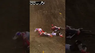 Jeffrey Herlings and Jorge Prado crash after finish MXGP of Teutschenthal