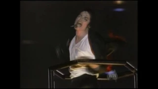 michael jackson  History Tour Sydney 1996   Earth Song  snippet
