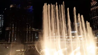 Музыкальный  фонтан Burj -khalifa dubai mall 2020 год март месяц погода