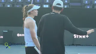 Jabeur and Rybakina practice at the WTA FInals