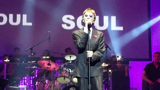 Words (live) - Robin Gibb (2010, Melbourne, Australia)