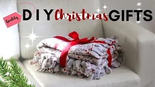 How to make a No Sew Fleece Blanket (makes a great gift!)