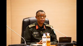 Gen. Kabarebe interacts with Rwandan Youth from Diaspora