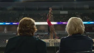 Fans welcome Olympic champ Simone Biles to Hoffman Estates