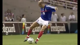 #SkillOfTheWeek 002 | Zinedine Zidane “Cruyff Control” | France v. Denmark, 06/11/2000.
