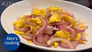 Onion Scrambled Eggs::Easy cooking at Home::You will love this recipe😊