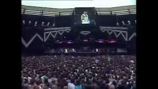 QUEEN - Another One Bites The Dust - We Are The Champions - Wembley 1986