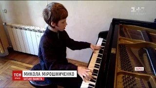 15-річний хлопчик з інвалідністю став піаністом з унікальною технікою гри