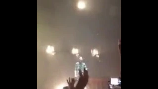 Tyler Joseph removes fan from front for skipping line