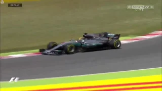 Lewis Hamilton overtakes Sebastian Vettel for win | Spanish GP 2017