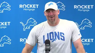 Dan Campbell's hilarious reaction: Reporter's phone alarm goes off during Lions press conference