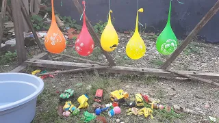 Balon warna warni | mencari mainan | mainan bebek | ayam warna warni | kodok ngorek |