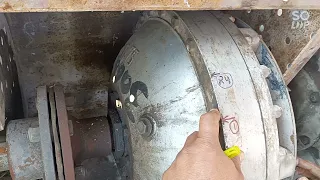 Fluid coupling oil level checking at 45 degree angle