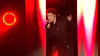 Loic Nottet - CANDY (Live) Viva for Life 2019