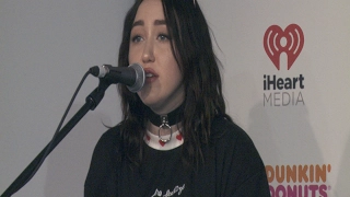 Noah Cyrus Performs Make Me Cry Live