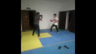 бокс  Шахром Кати Махманачиб