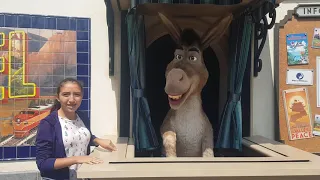 Me encontré al  burro de la película sherk y se puso hablar con  migo y no pudo pronunciar mi nombre