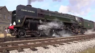 70013 Oliver Cromwell's brutally stunning displays at KWVR Gala 9th March 2018