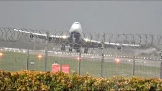 Epic Pilot skills! BA 747 battles crosswind on takeoff run. Storm Oscar. November 2018.