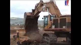 LGV Est: CAT 385B LME, Komatsu HD465, Volvo A40D, Pont-à-Mousson - Tragny, France, 2004.