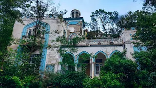 MYSTERIOUS ABANDONED HOUSE in the WOODS UNTOUCHED Abandoned CHÂTEAU