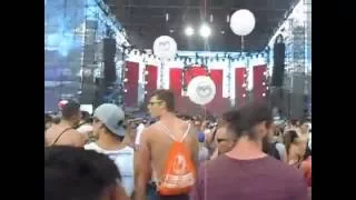 Hannah Wants Crowd Clip