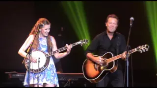 Troy Cassar-Daley and Taylor Pfeiffer "Chasin' Rodeo"