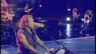 Foreigner - Waiting For A Girl Like You - Live on Stage