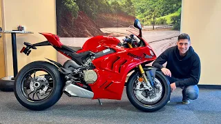 Buying a Brand New 2023 Ducati Panigale V4S!!!