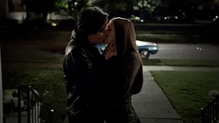 TVD 3x10 - Damon kisses Elena | Delena Scenes HD