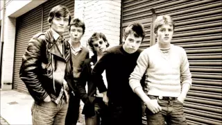 The Undertones - The Way Girls Talk (Peel Session)