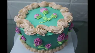 Amazing Pink Flowers On Cake