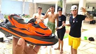 REAÇÃO DOS MEUS AMIGOS VENDO JET SKY DE CONTROLE REMOTO*Mitei*