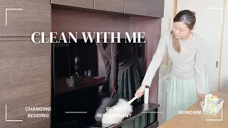Cleaning with me | replacing futon, cleaning sash, air filter replacement, night routine