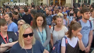 Manchester crowd sing Oasis' Don't Look Back In Anger after minute's silence